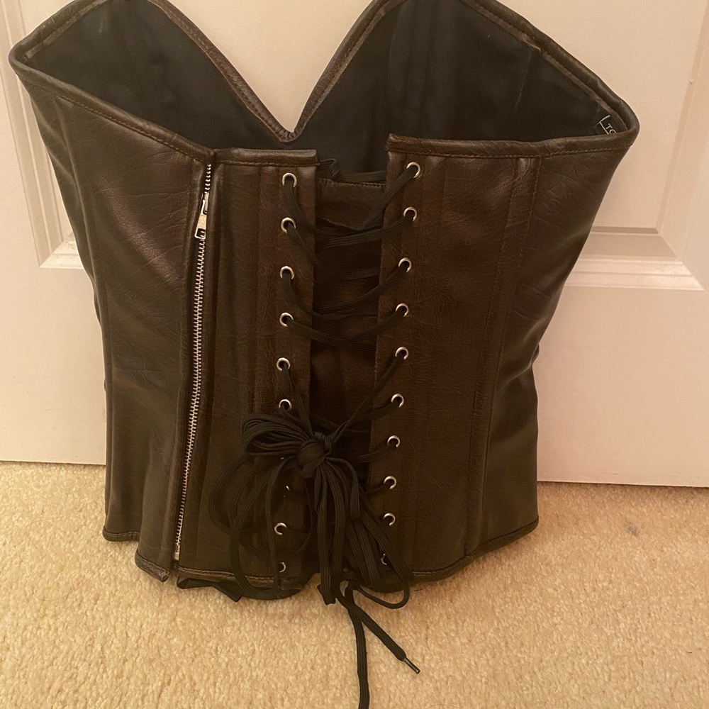Distressed Dark Brown Faux Lthr Steel Boned Corset - Picture 5 of 6